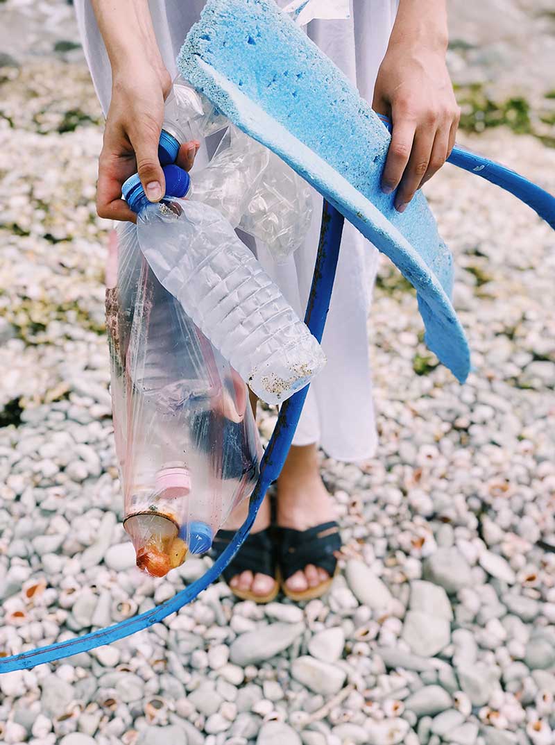 #Trashtag, the viral challenge that is cleaning up natural space in half the world! #Trashtag, the viral challenge that is cleaning up natural space in half the world!